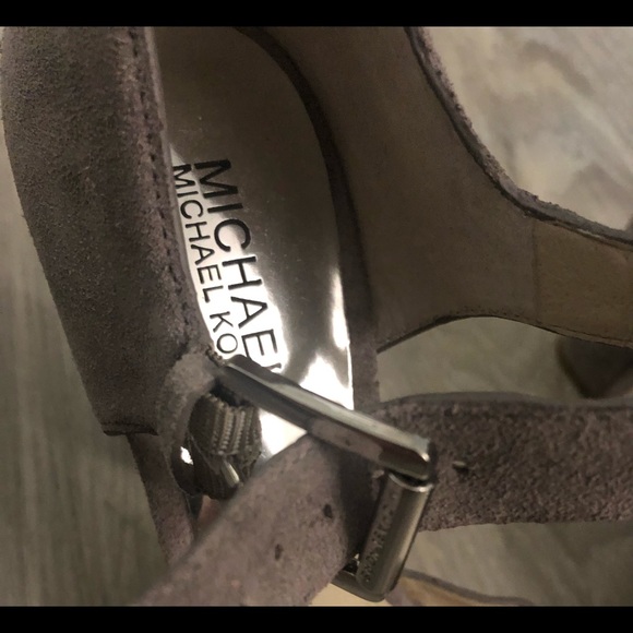 Michael Kors heels - Picture 4 of 4
